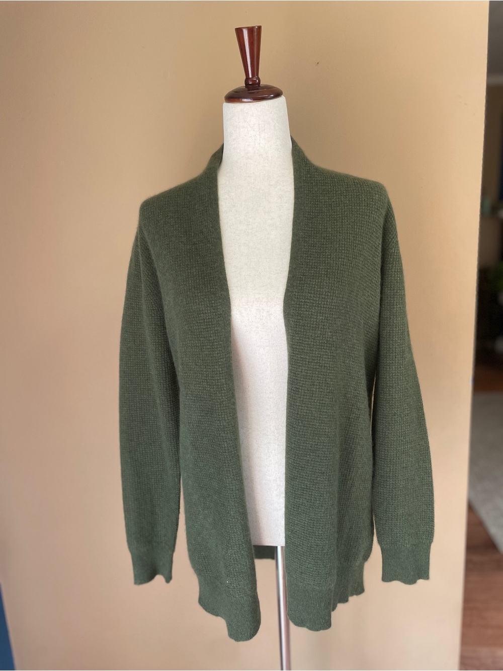 Lord & Taylor Cashmere Open Cardigan Sweater Womens Medium Green Layering Luxury